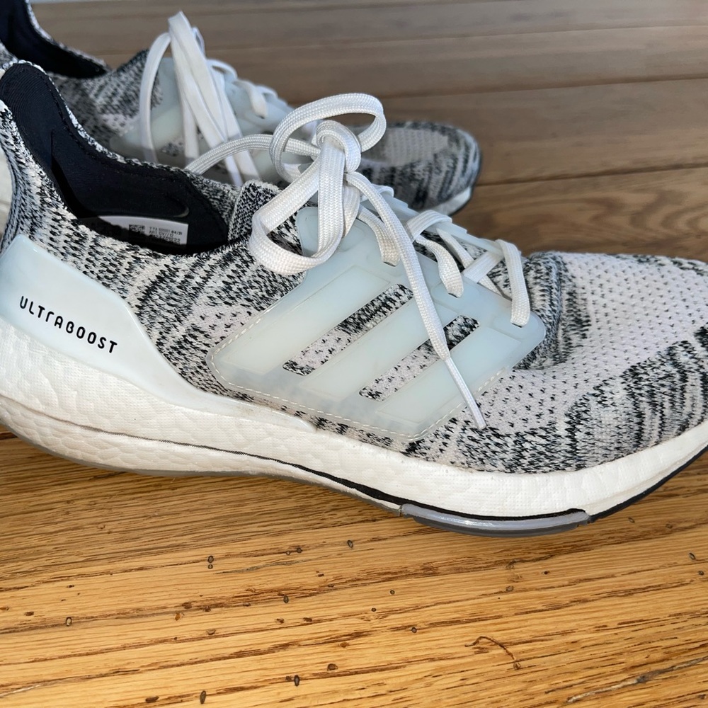 Adidas Ultra Boost 21